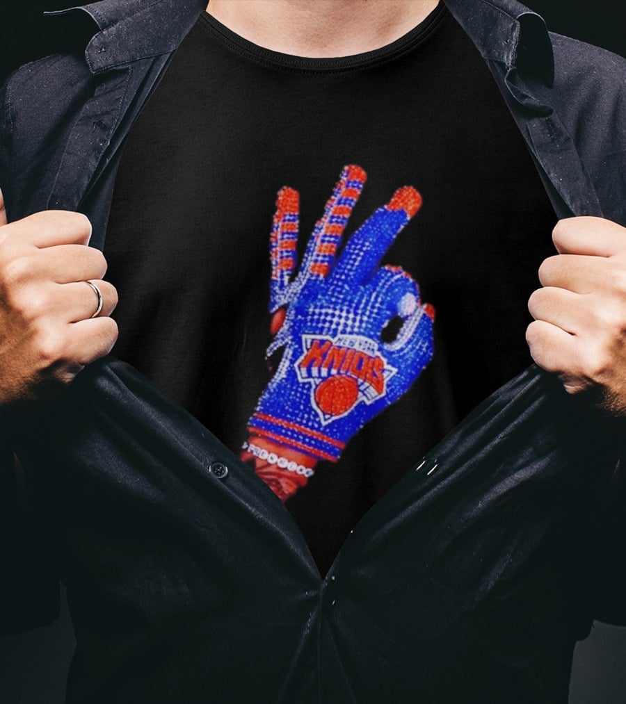 New York Knicks NBA Frenchoo Basketball Fan Glove T-Shirt
