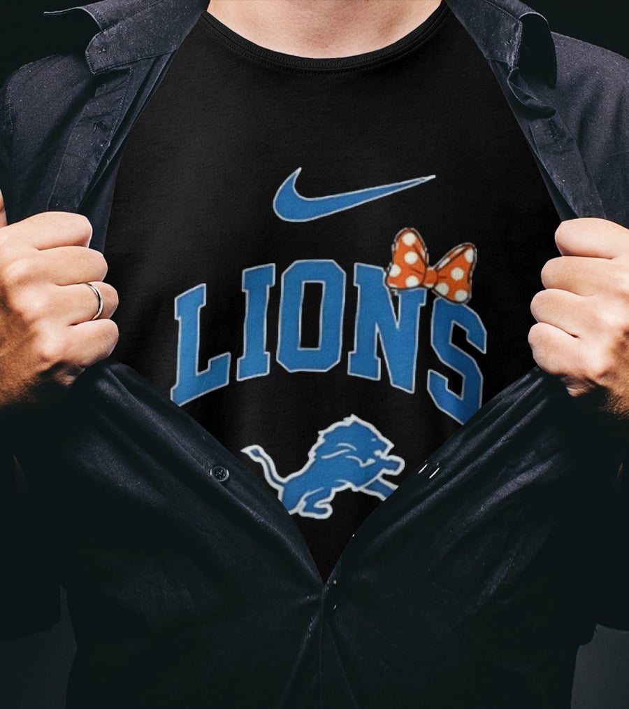 Detroit Lions Boo To You Fa Boo Lous Rugby Sports Team Halloween Bow T-Shirt