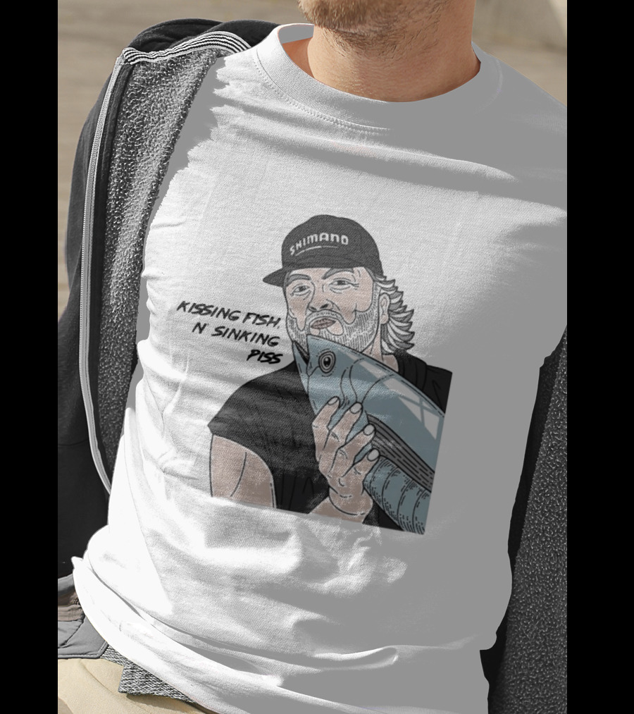 Kissing Fish N Sinking Piss Shimano Cap Beard Fisherman T-Shirt