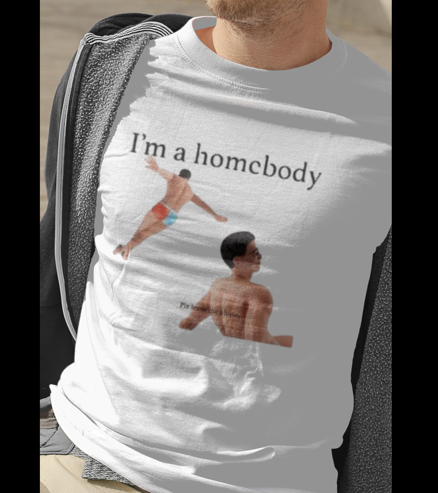 I'm A Homebody Plz Leave Me Alone Vintage Poolside Relaxation T-Shirt