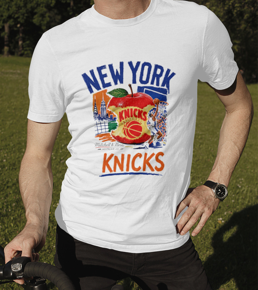 New York Knicks Mitchell & Ness Nostalgia Co Concrete Apple Basketball Scene T-Shirt