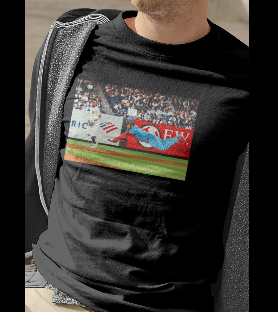 Vladimir Guerrero Jr Toronto Blue Jays Dive Action Baseball T-Shirt
