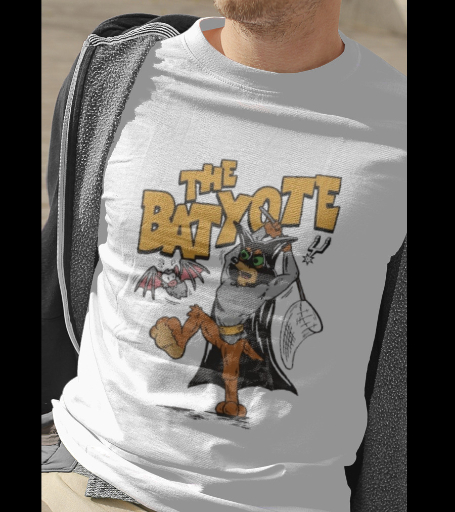 San Antonio Spurs The Batyote Character With Cape And Bat T-Shirt
