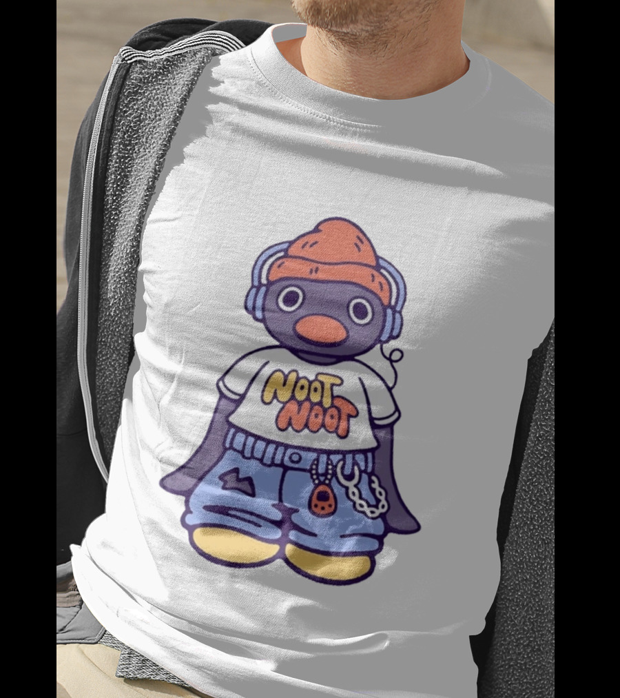 Noot Noot Pingu Penguin With Headphones And Beanie T-Shirt
