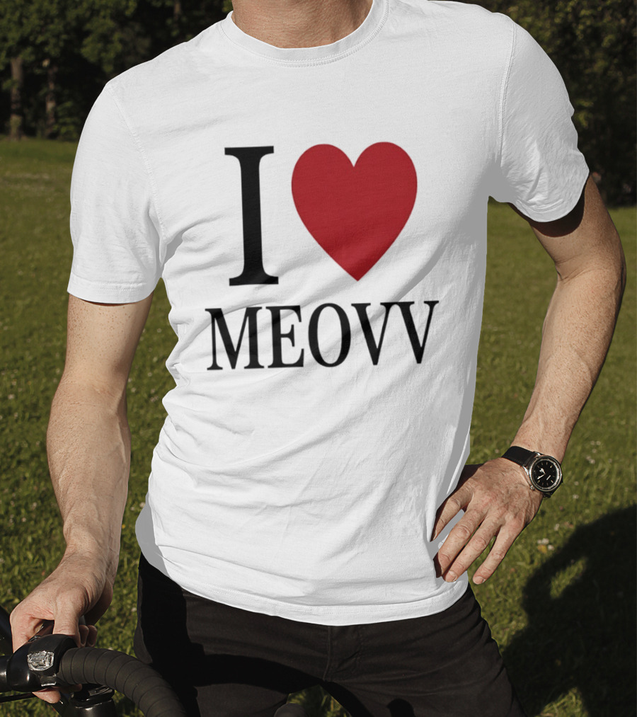 I Heart Meovv T-Shirt