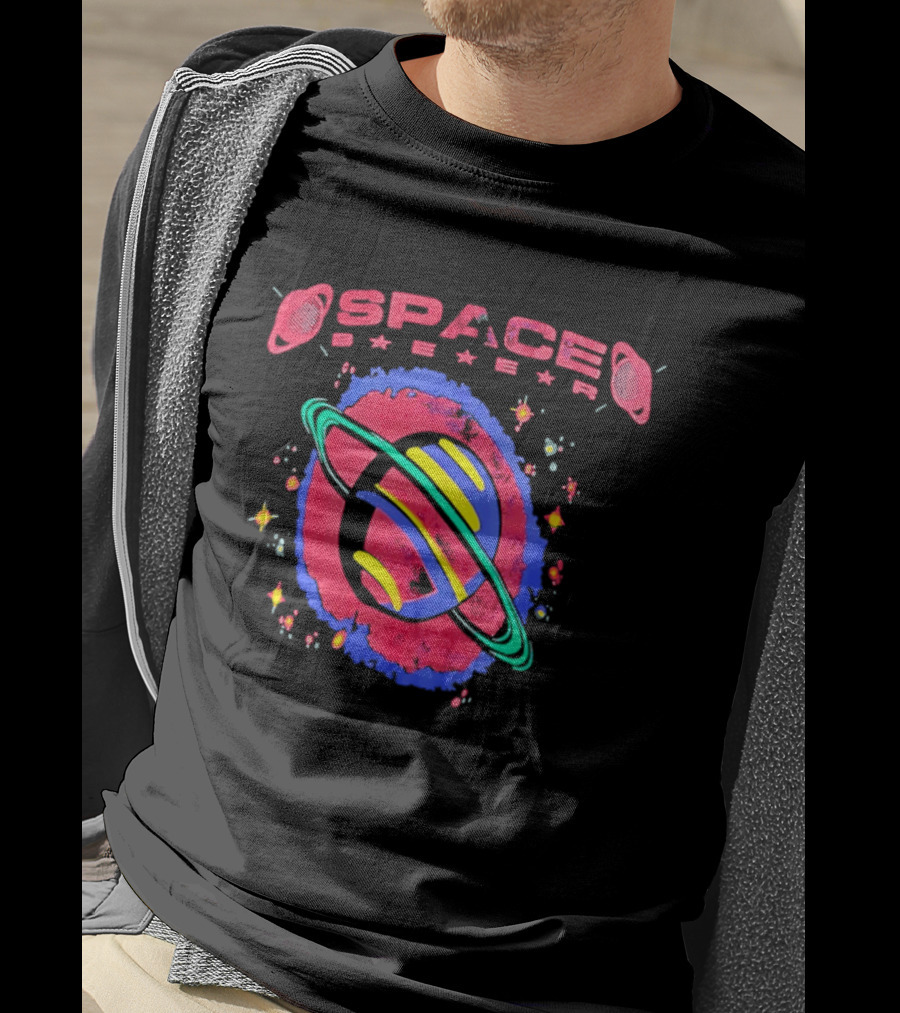 Space Baer Saturn Planet Cosmic Stars Aesthetic Universe 2026 T-Shirt