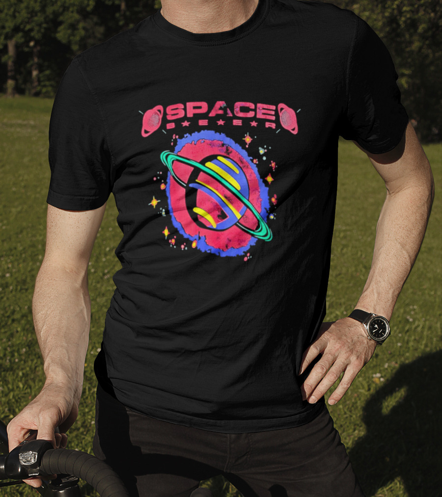 Space Baer Saturn Planet Cosmic Stars Aesthetic Universe 2026 T-Shirt