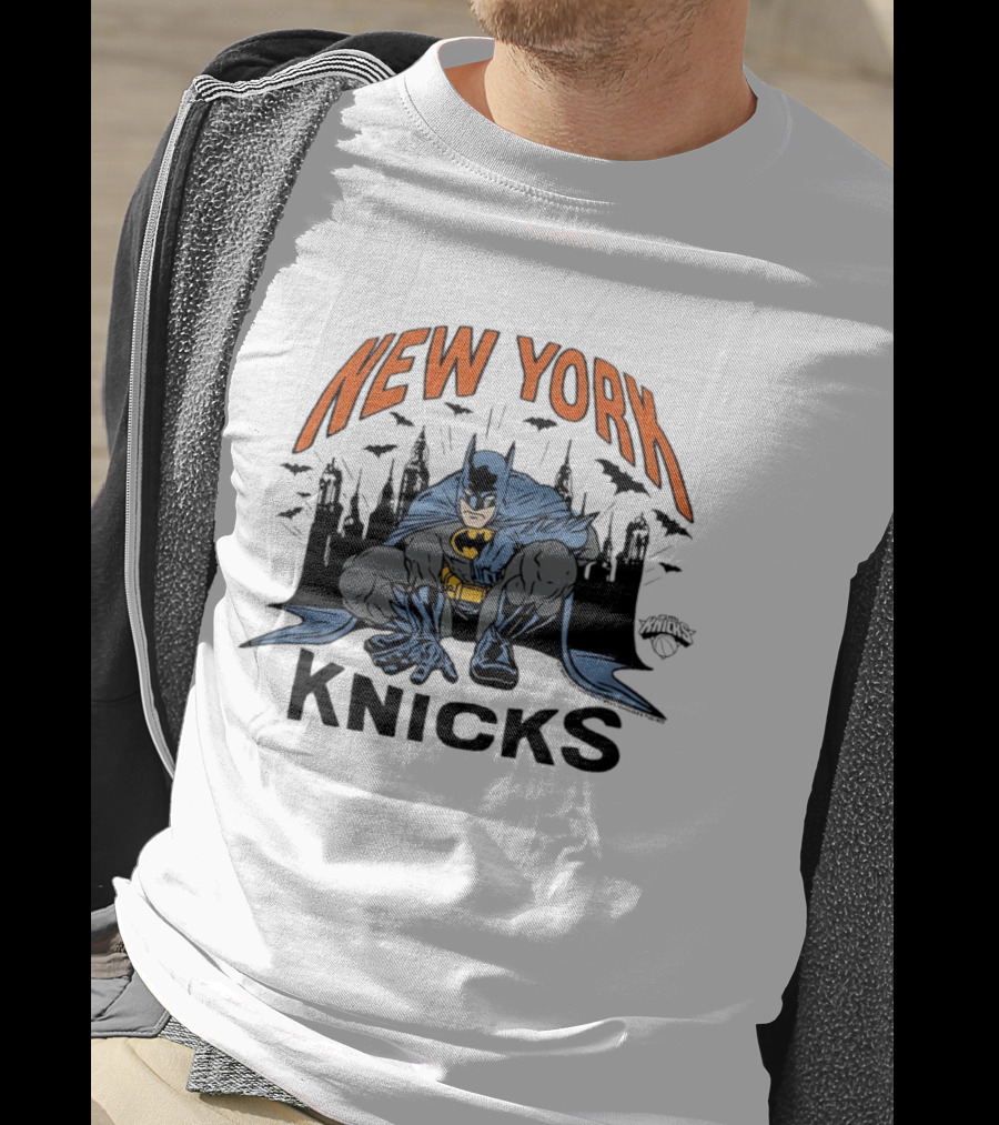 New York Knicks Batman Gotham City Skyline T-Shirt