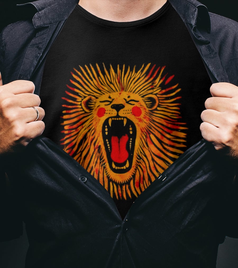 Lion Wild King Roaring Fierce Majesty T-Shirt