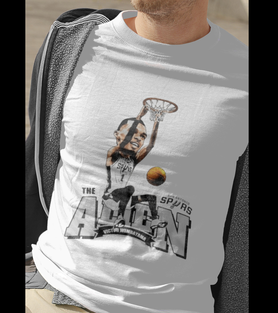 San Antonio Spurs The Alien Victor Wembanyama Basketball Dunk T-Shirt