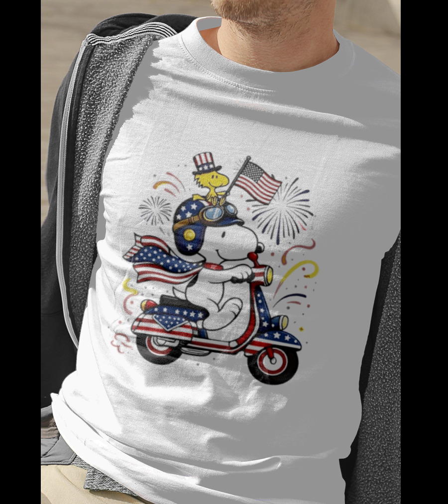 Snoopy Woodstock 250th Anniversary USA Patriotic Peanuts Celebration T-Shirt