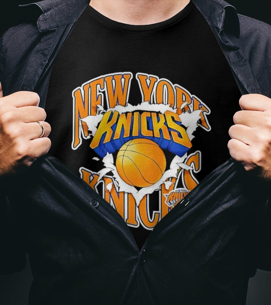 New York Knicks Bursting Basketball Knicks T-Shirt