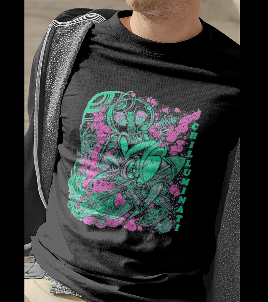 Chilluminati Alien Mantid Retro Comic Style Psychedelic T-Shirt