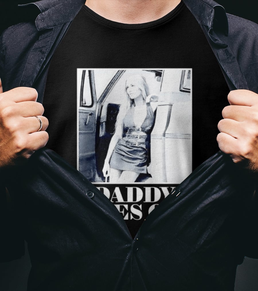 Daddy Does Oil Classic Retro Style Vintage Vibes T-Shirt