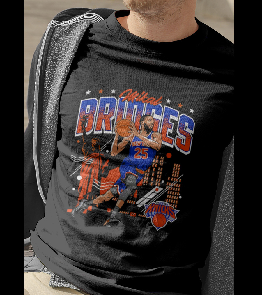 New York Knicks Mikal Bridges Basketball Player 25 Statue Of Liberty Skyline T-Shirt