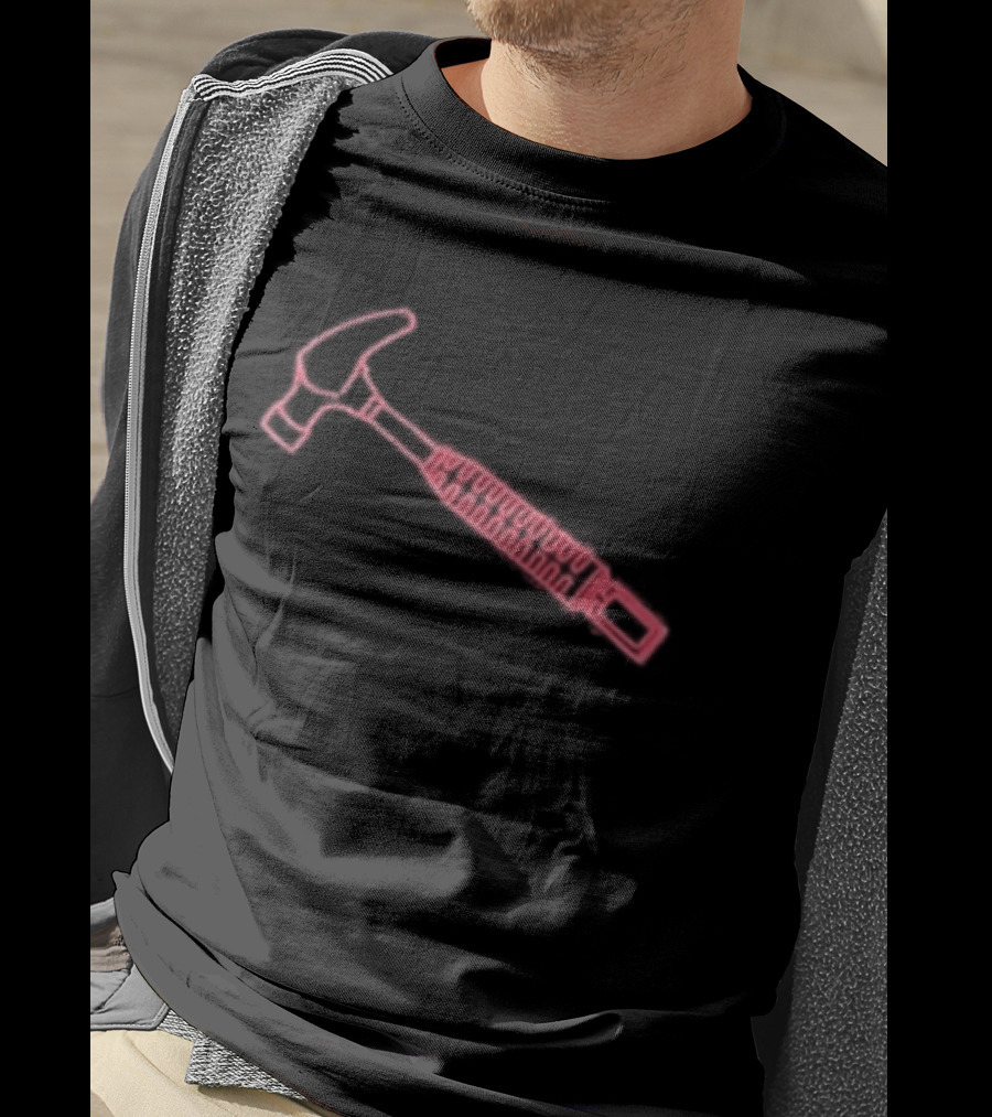 Dorohedoro Shin El Corazon Steady Hands Unique Pink Hammer T-Shirt