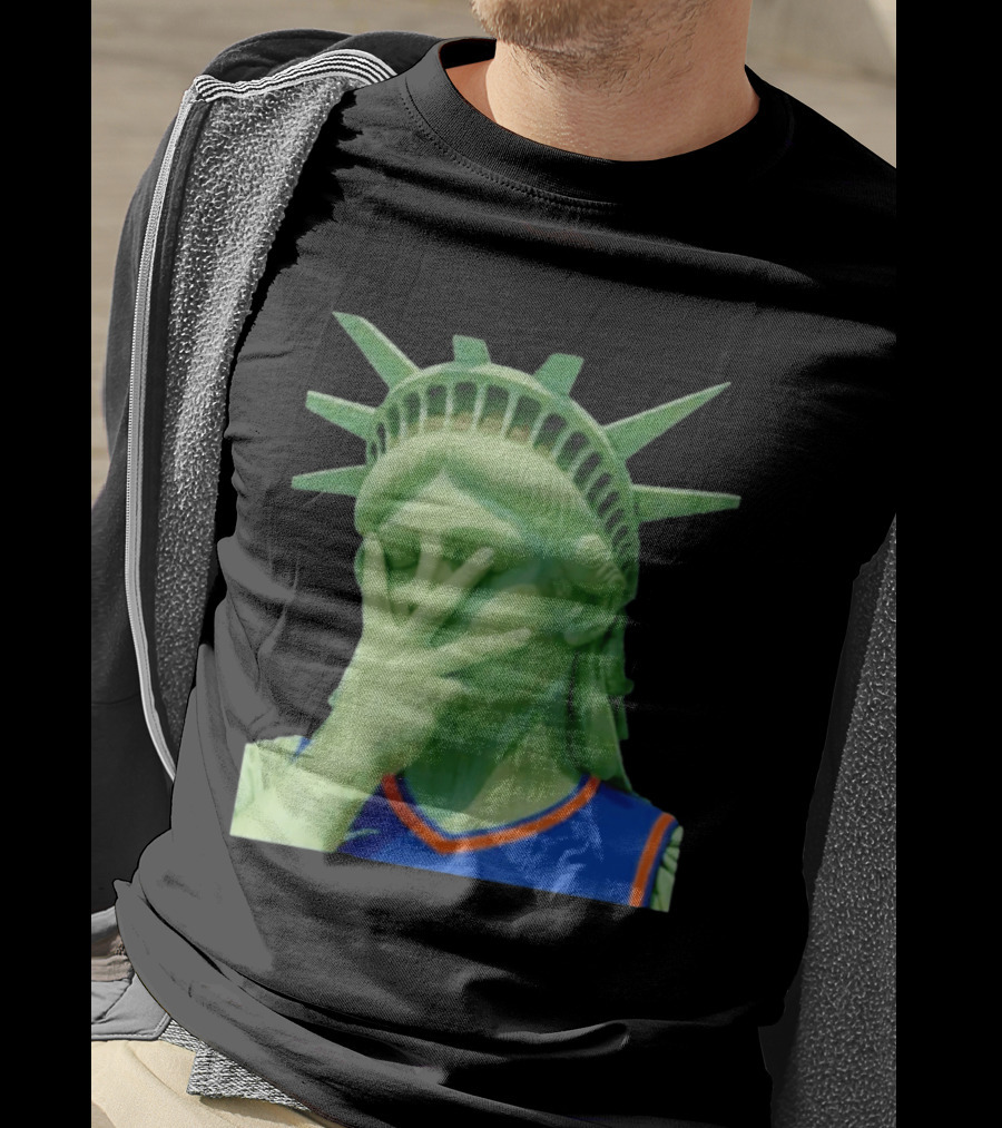 Liberty And Brunson For All Jalen Brunson 3 Points Pose Statue Of Liberty Knicks Jersey T-Shirt