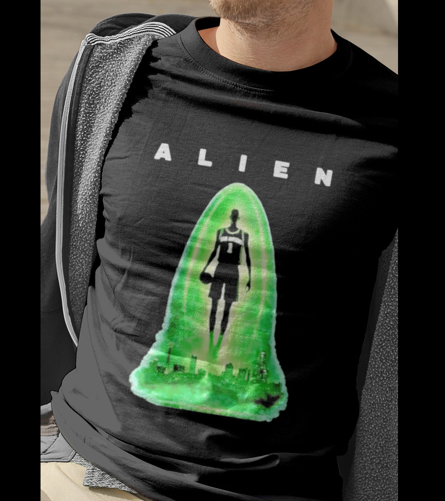 Alien Wemby San Antonio Alien Basketball Cityscape T-Shirt