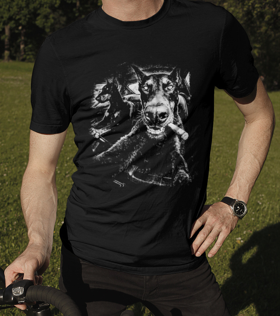 Doberman Dogs In Car Smoking Cigars Relaxing Retro Vibes T-Shirt