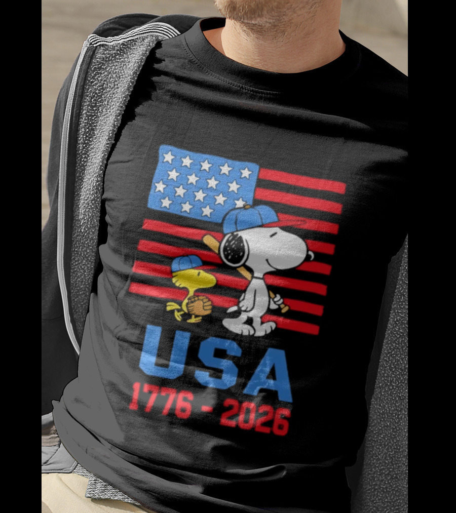 Snoopy Woodstock Peanuts USA Baseball American Flag 1776 2026 T-Shirt