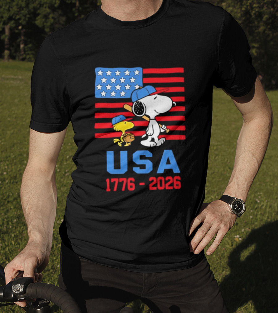 Snoopy Woodstock Peanuts USA Baseball American Flag 1776 2026 T-Shirt