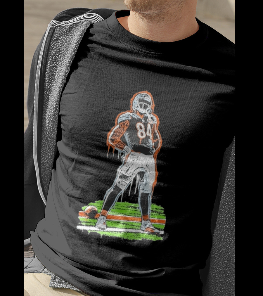 Chicago Bears Number 84 NFL Player Artwork Football Team Fan T-Shirt