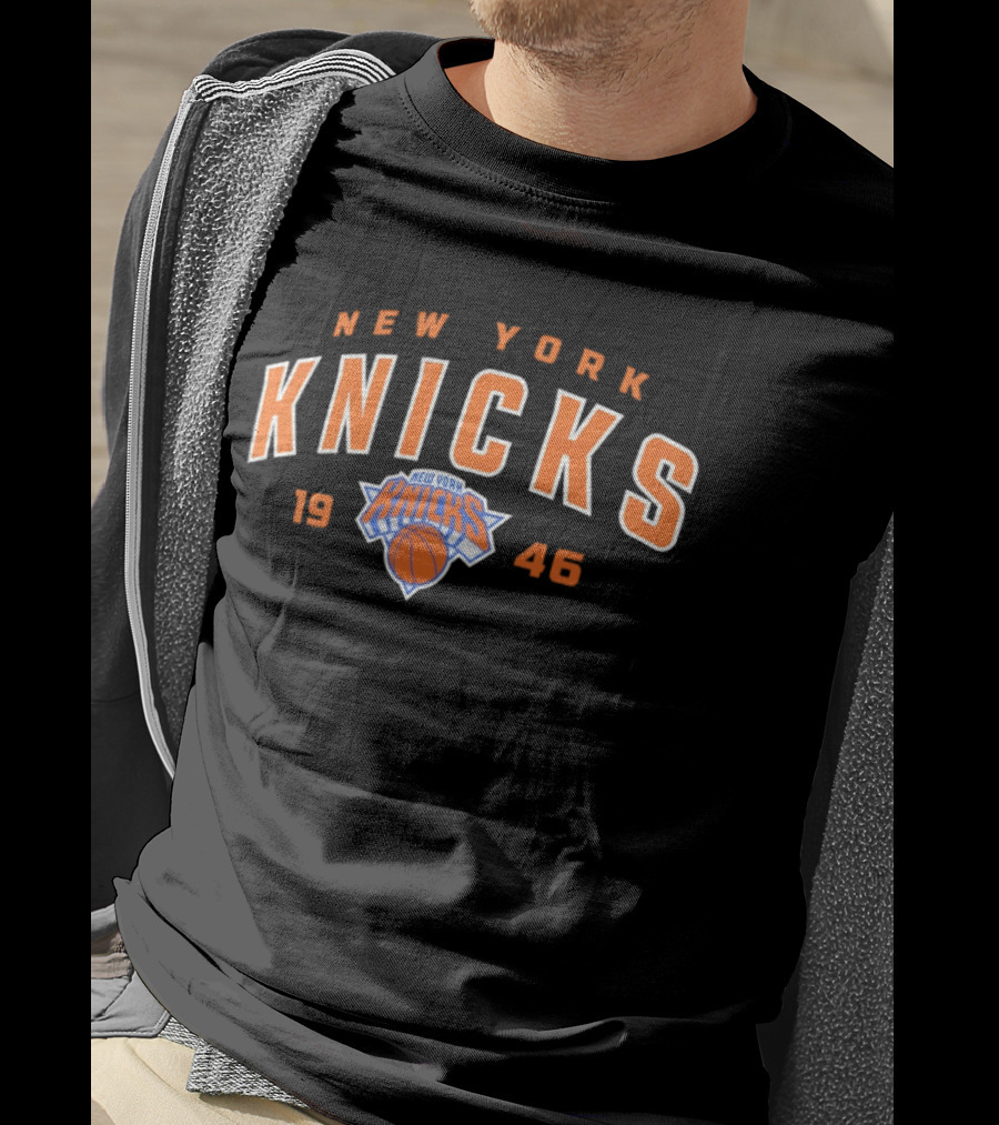 New York Knicks 1946 Basketball Team T-Shirt