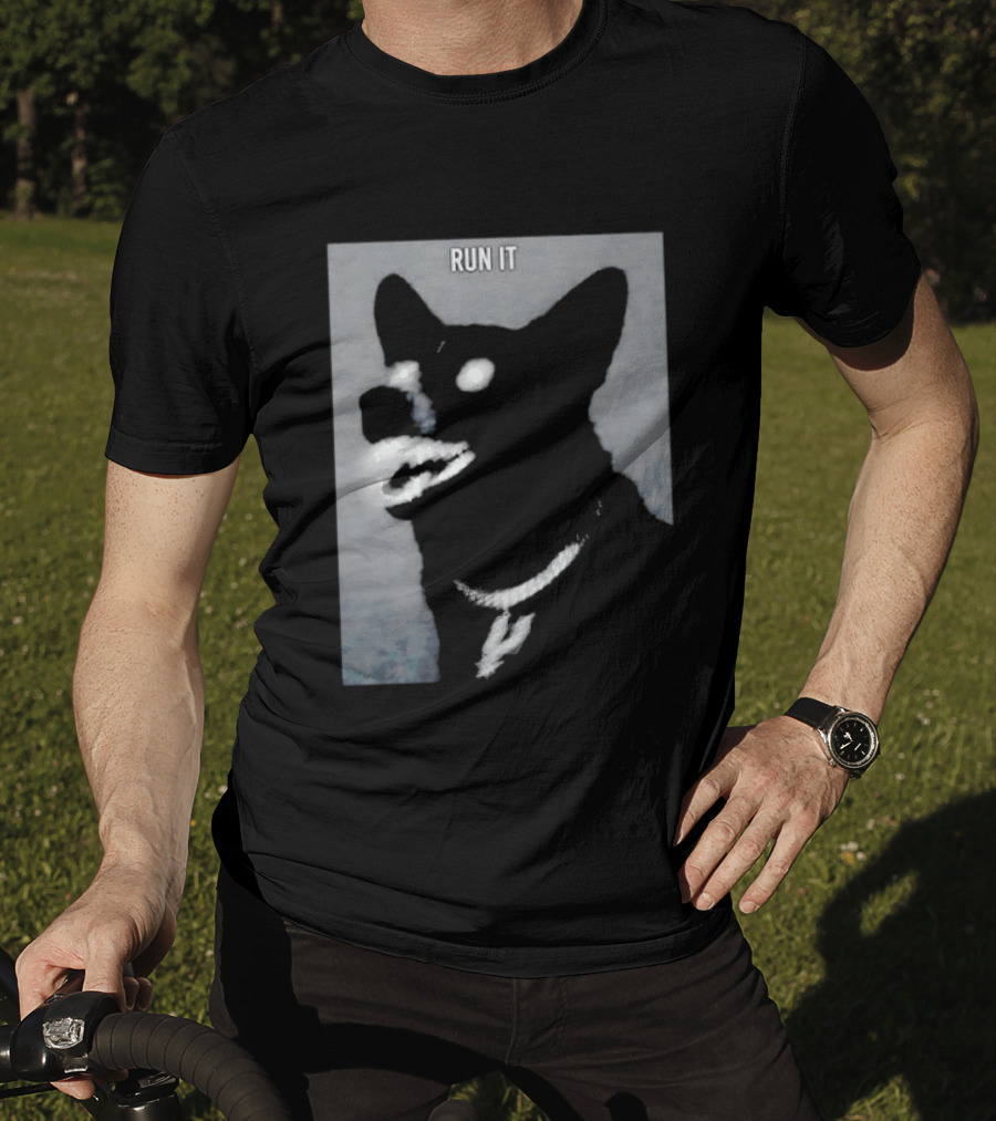 Run It Black Dog Diamond Grill Spurs Pendant T-Shirt
