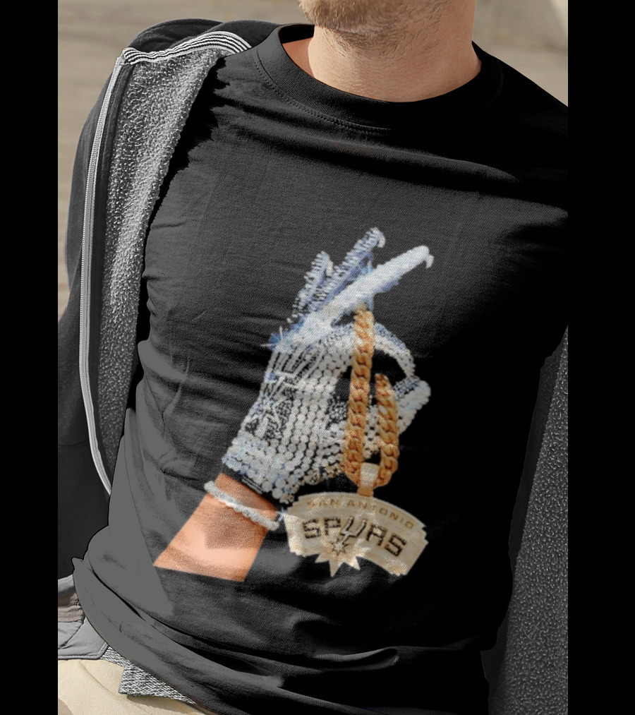 San Antonio Spurs Diamond Gold Glove And Pendant T-Shirt