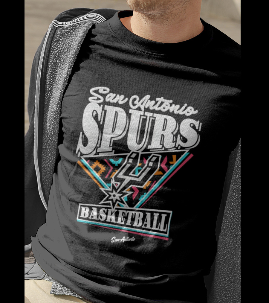 San Antonio Spurs 90s Basketball T-Shirt