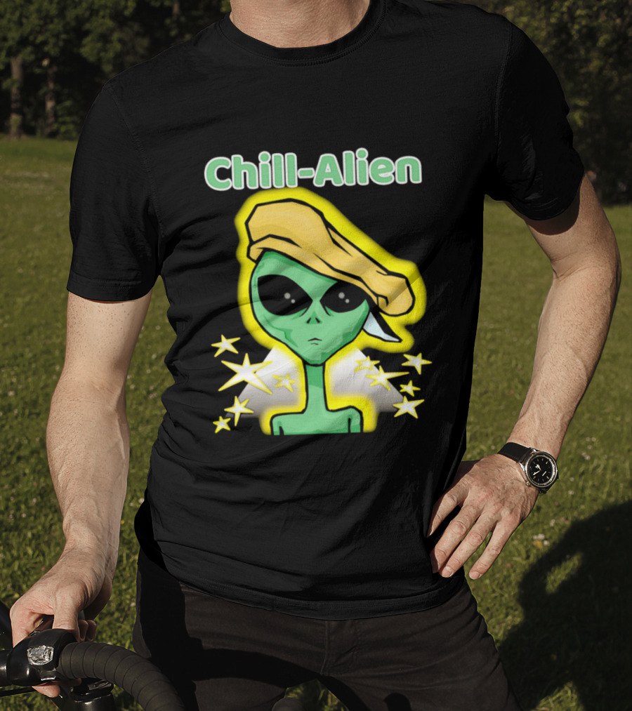 Chill Alien Beret Hat Stars Glow T-Shirt