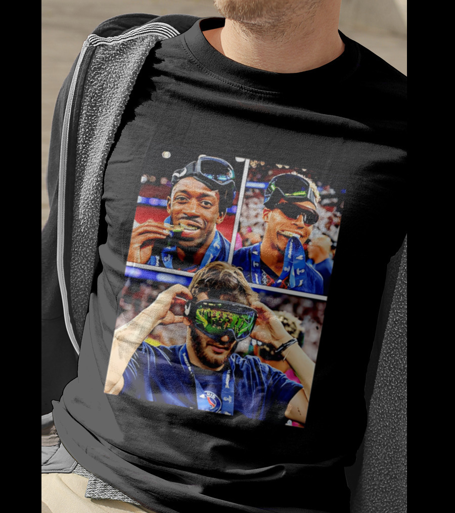 Paris Saint Germain Champions Celebration With Medals And Goggles T-Shirt