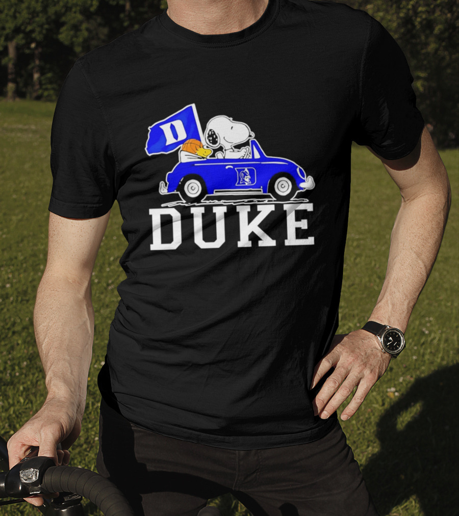 Snoopy And Woodstock Driving Duke Blue Car With Duke Blue Devils Flag T-Shirt