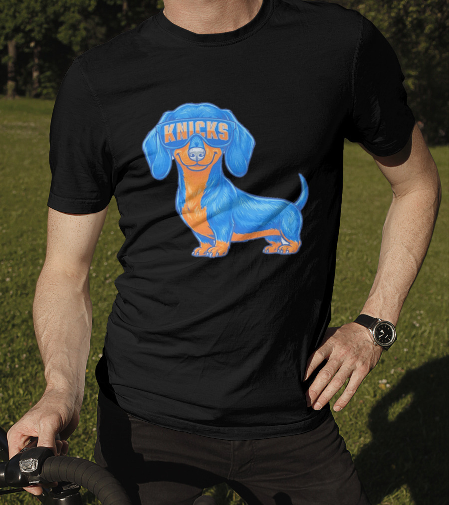 Knicks Dachshund Dog Cartoon Glasses T-Shirt