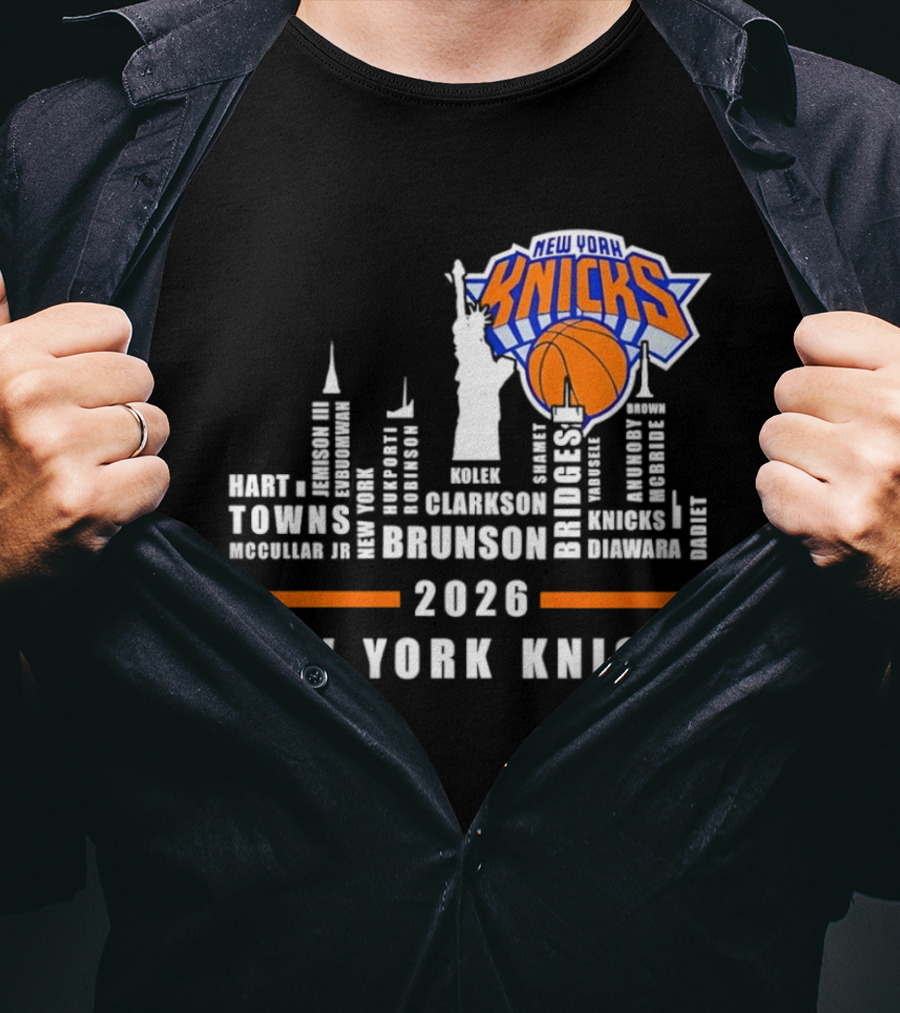 New York Knicks 2026 Team Roster Skyline Statue Of Liberty T-Shirt
