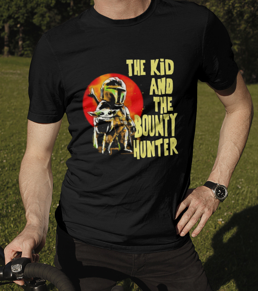 The Kid And The Bounty Hunter Grogu Din Djarin Star Wars Mandalorian Red Circle T-Shirt