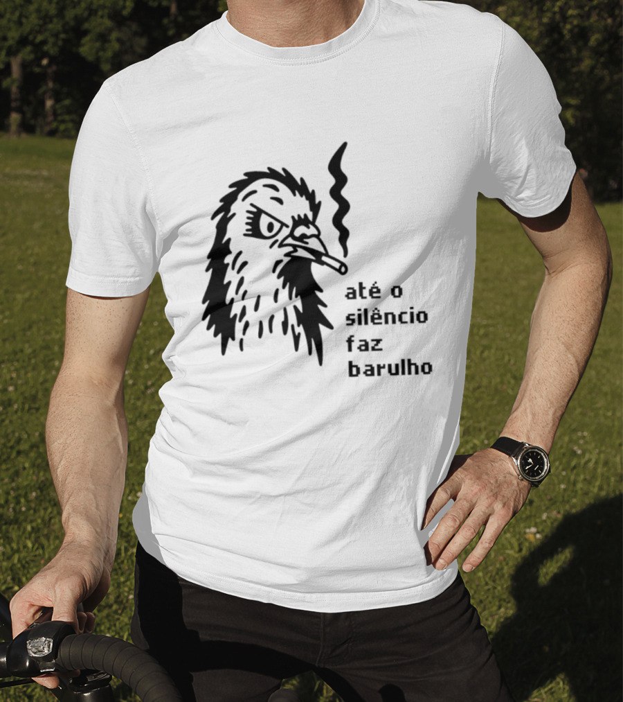 Eagle Smoking Até O Silêncio Faz Barulho T-Shirt