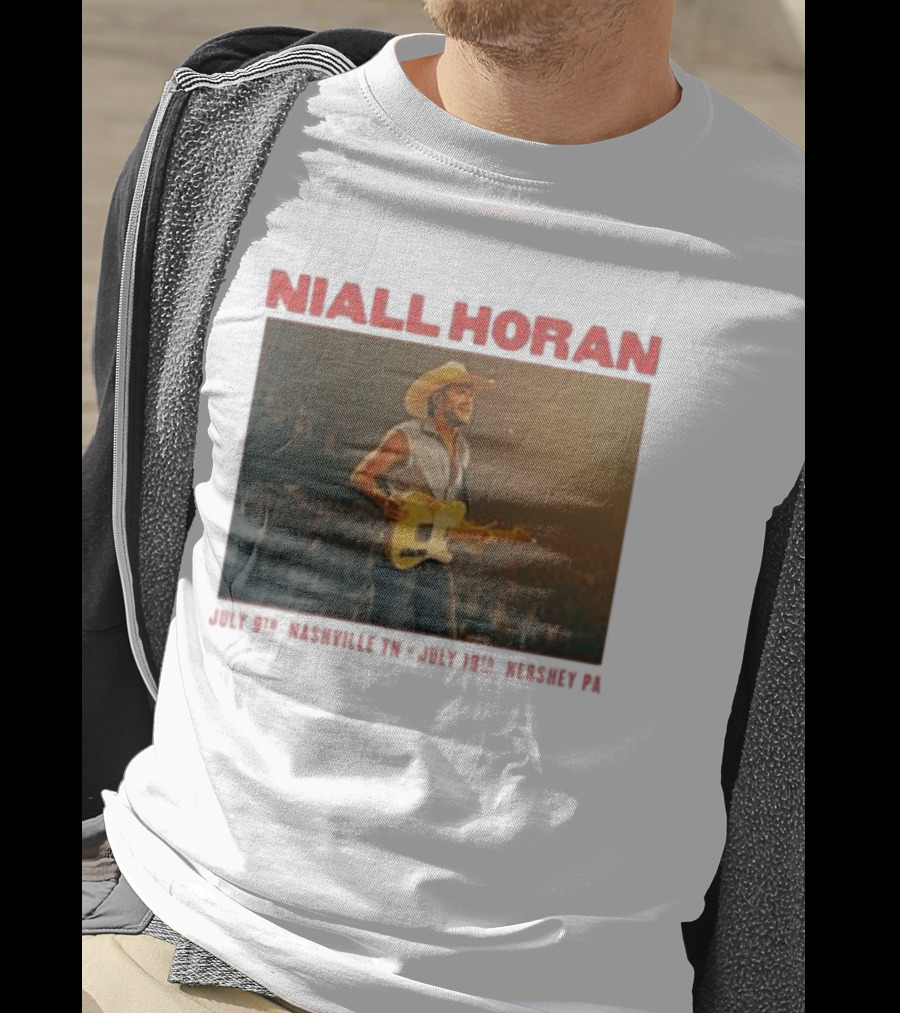 Niall Horan Live Performance Cowboy Hat Guitar Dallas Texas Event T-Shirt