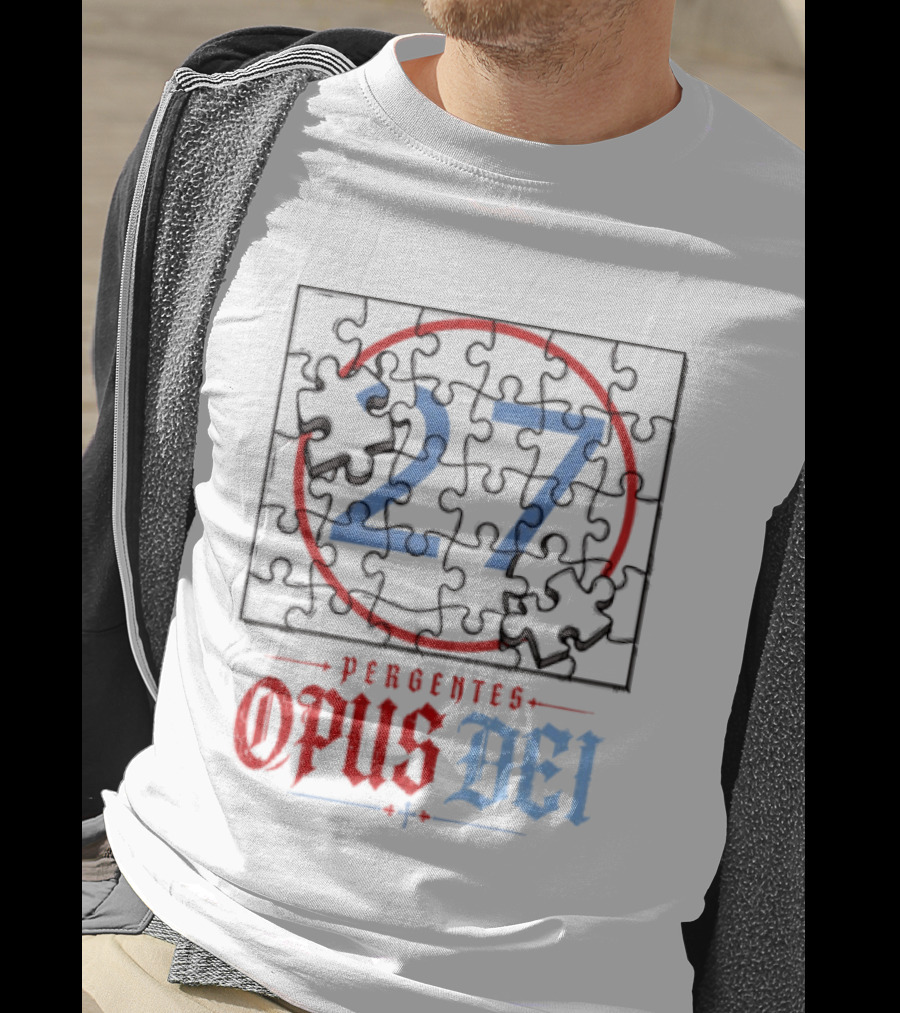 Pergentes Opus Dei 27 Puzzle T-Shirt