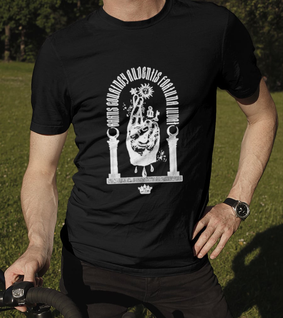 Barns Courtney Audentis Fortuna Iuvat Hand Symbol With Columns T-Shirt