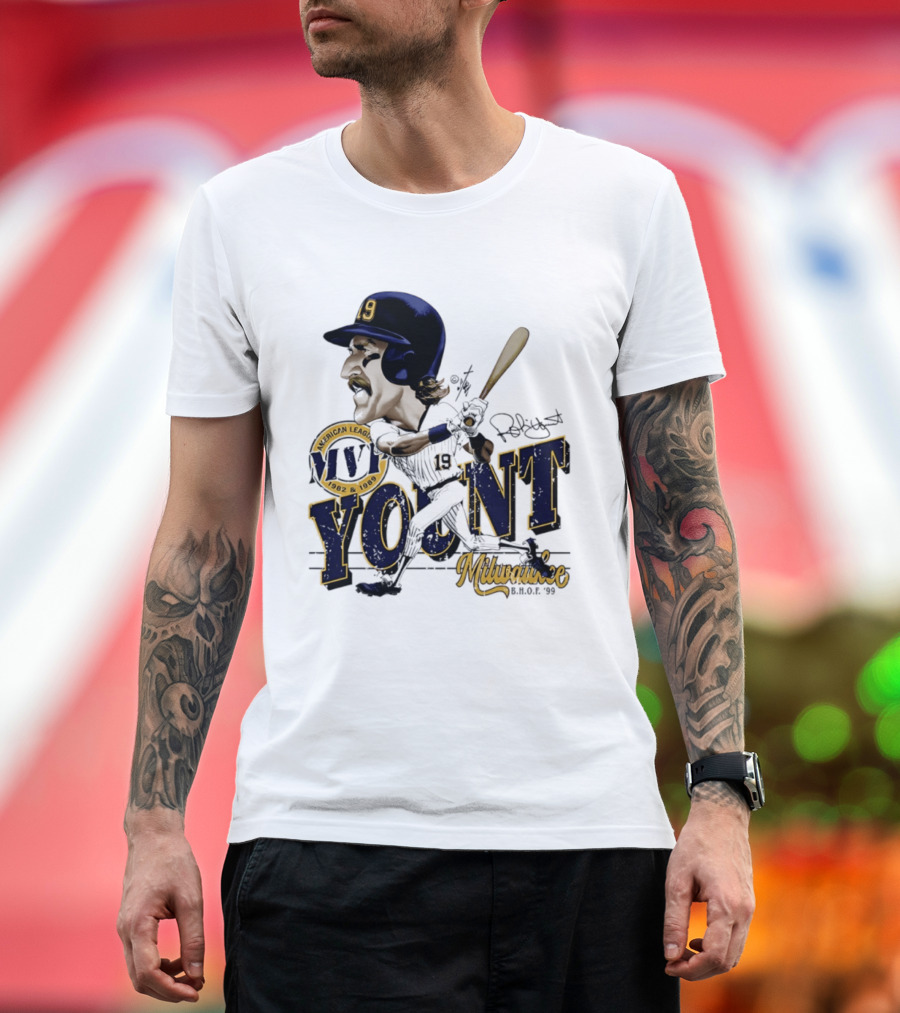 Robin Yount Milwaukee MVP American League 1982 1989 Milwaukee B.O.C. '90 T-Shirt