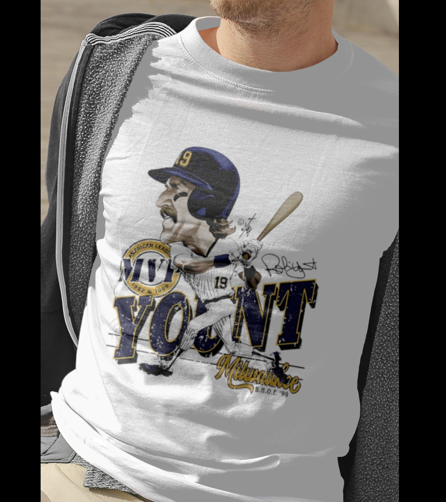 Robin Yount Milwaukee MVP American League 1982 1989 Milwaukee B.O.C. '90 T-Shirt