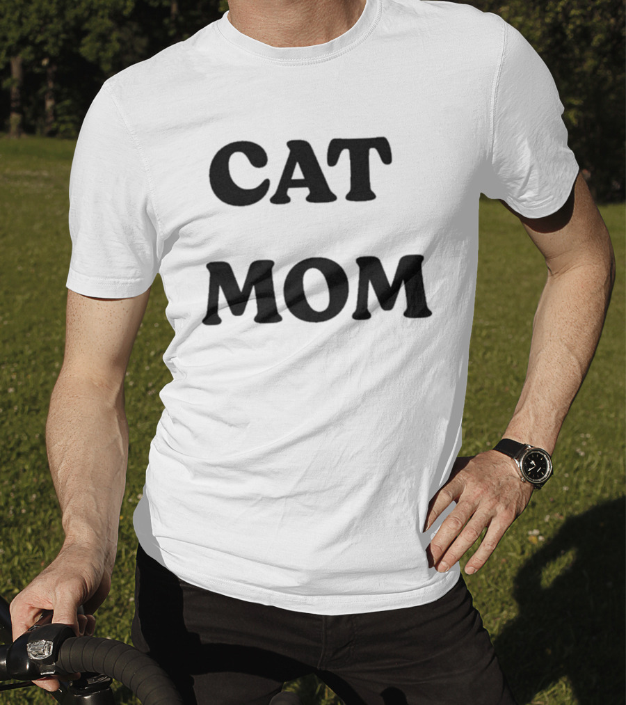 Cat Mom T-Shirt