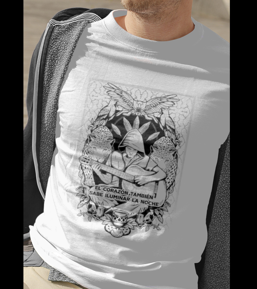 El Corazón También Sabe Iluminar La Noche Intricate Gothic Embrace T-Shirt