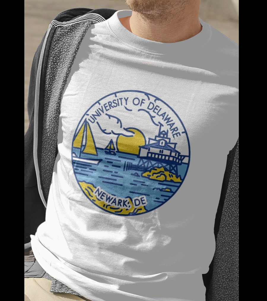 University Of Delaware Newark DE Scenic Coastal Sunset T-Shirt