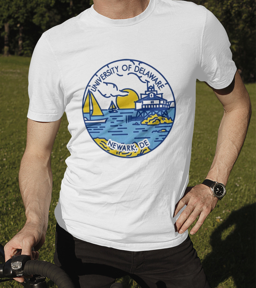 University Of Delaware Newark DE Scenic Coastal Sunset T-Shirt