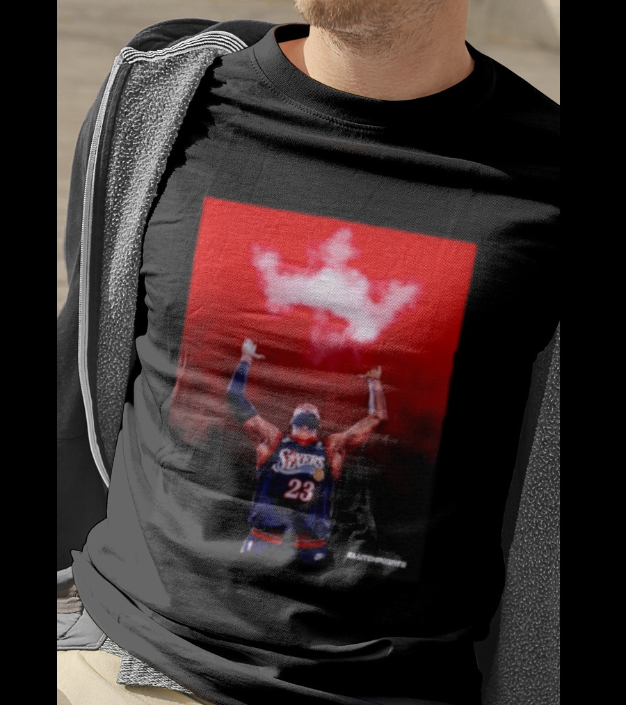 LeBron James Philadelphia 76ers No 23 ClutchPoints King Celebration T-Shirt