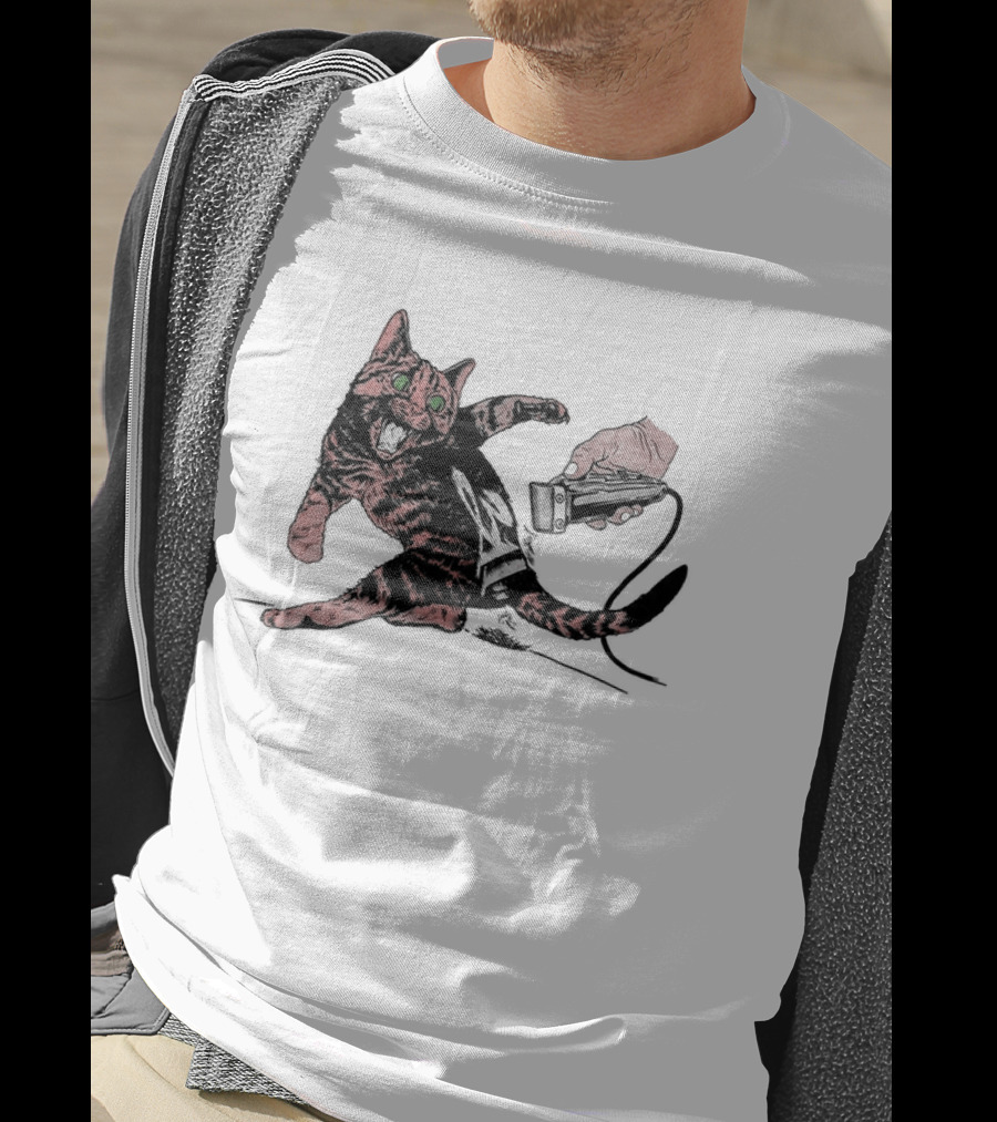 Shaving Cat Crazy Tabby Pet Grooming Clipper Reaction T-Shirt