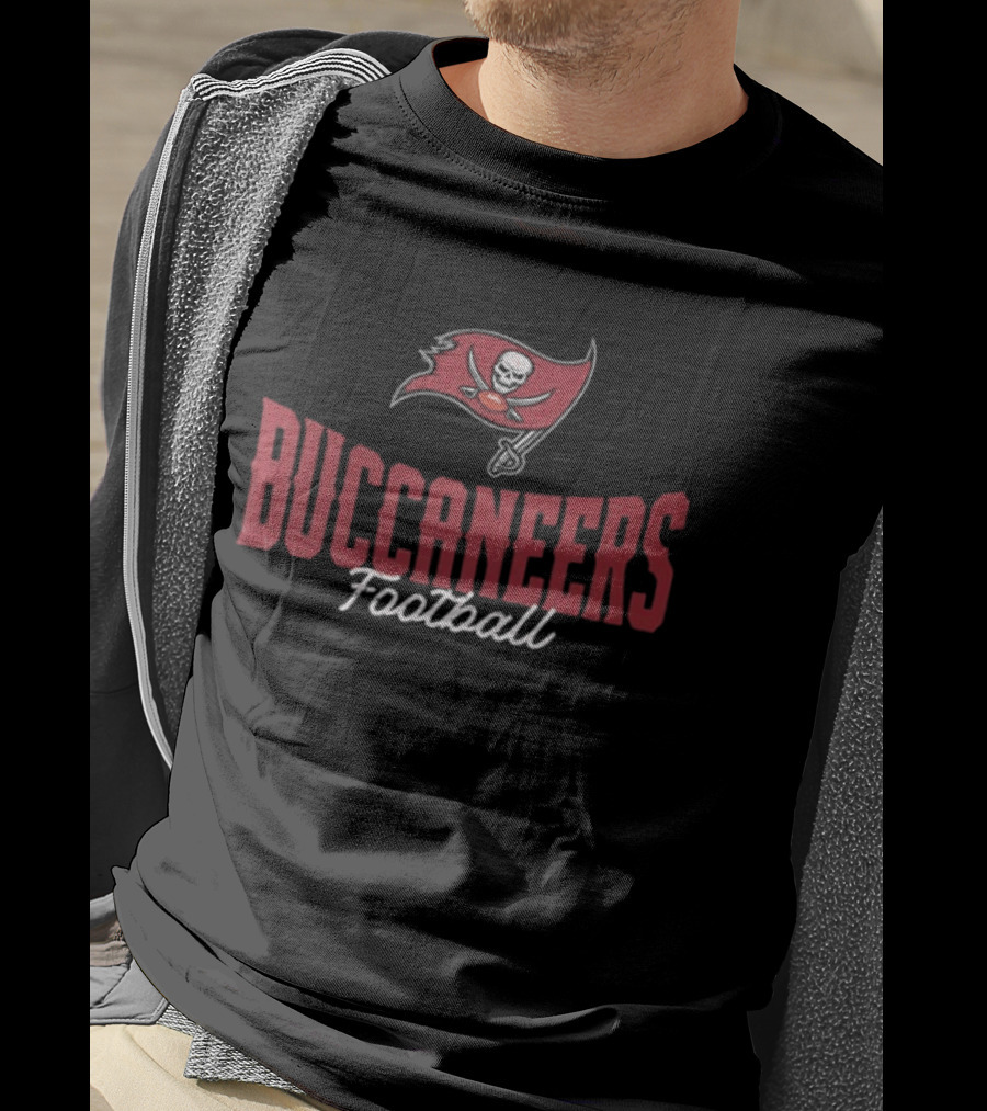 Tampa Bay Buccaneers Football 1976 NFC South Vintage Style Buccaneers Flag T-Shirt