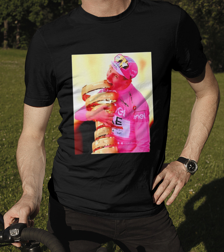 Tadej Pogacar 2024 Giro D'Italia Trophy Celebration In Pink Jersey T-Shirt
